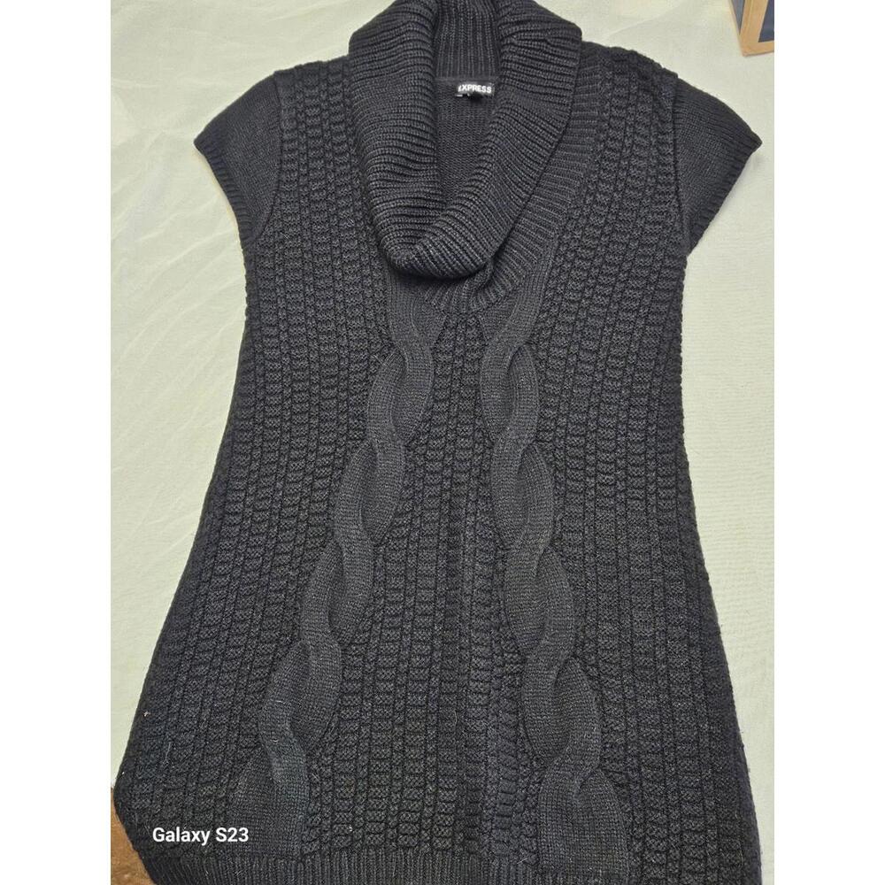 Black tunic sweater turtleneck